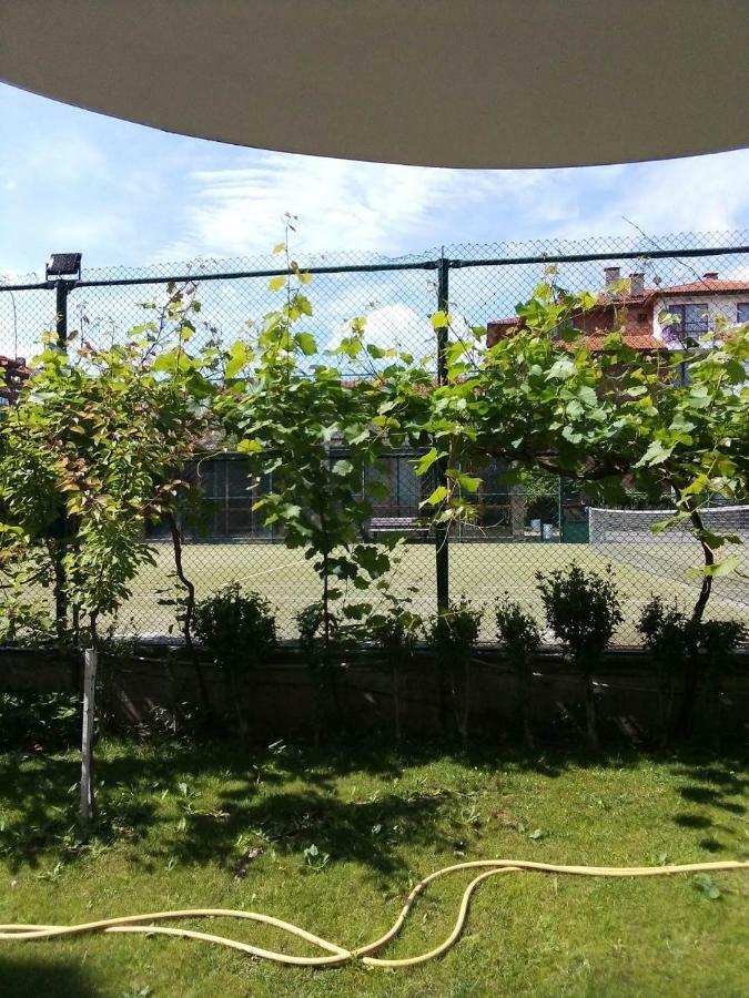 Apartment In Complex Tara Ravda Esterno foto